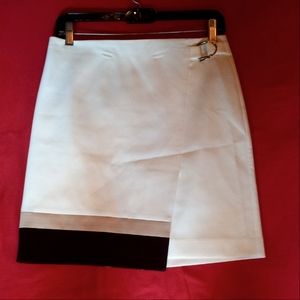 White House Black market skirt